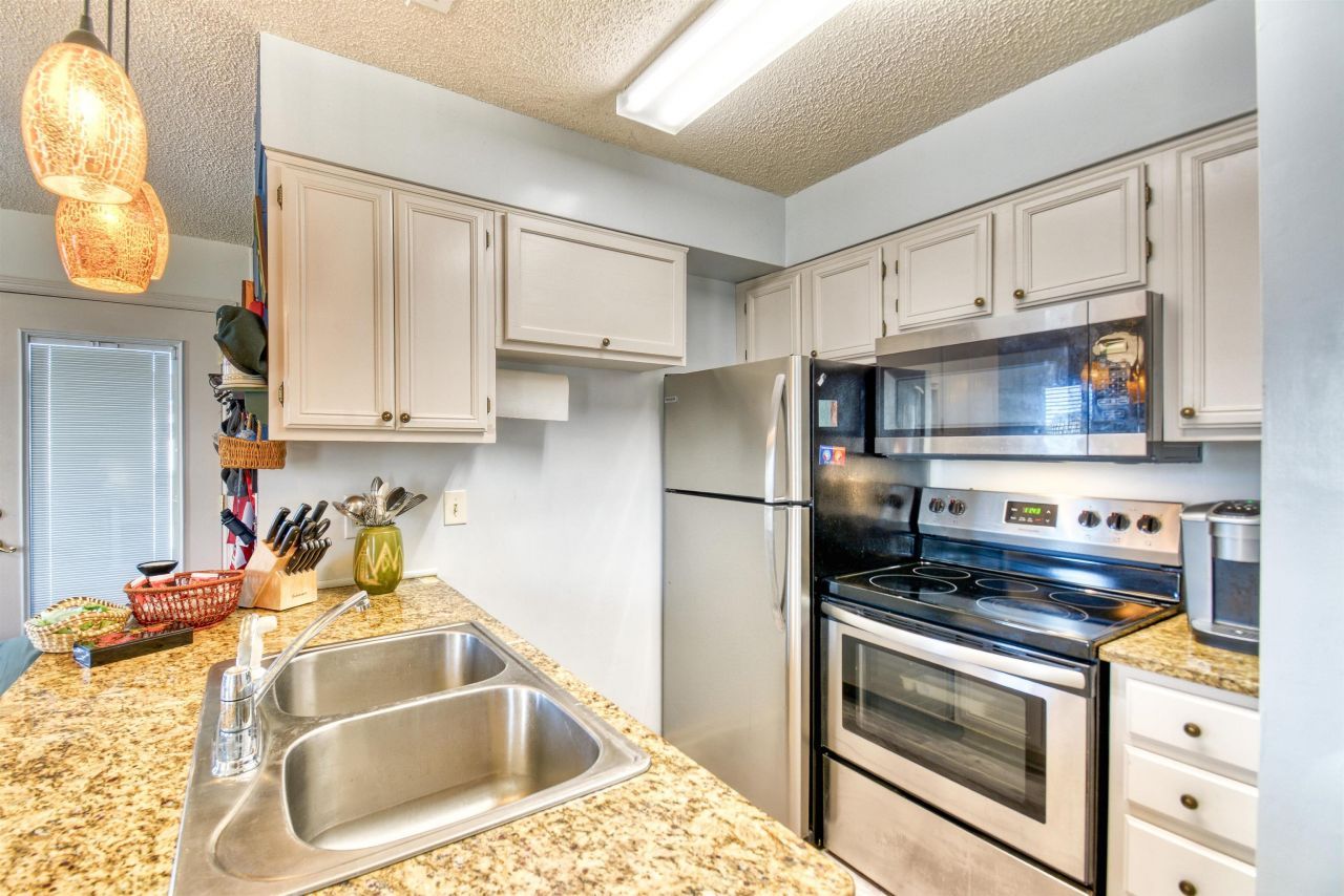 422 Tree Top Ct. Photo 15