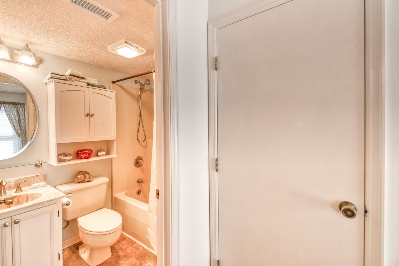 422 Tree Top Ct. Photo 19