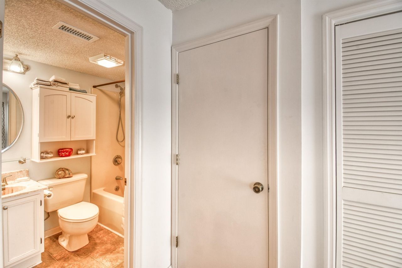 422 Tree Top Ct. Photo 20