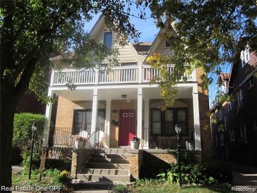 1005 BEACONSFIELD #2, Grosse Pointe Park, MI 48230