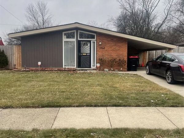 29561 Fairfax Street, Southfield, MI 48076