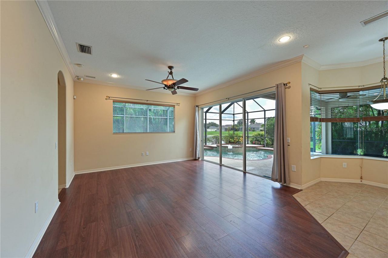 348 Snapdragon Loop, Bradenton, FL 34212 Photo