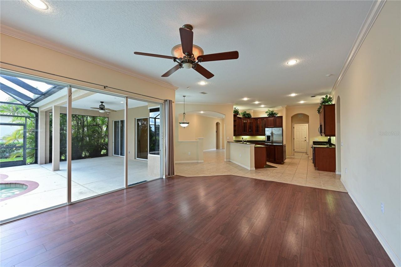 348 Snapdragon Loop, Bradenton, FL 34212 Photo