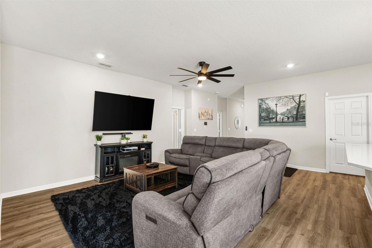1056 Aruba Avenue, Mulberry, FL 33860 Photo