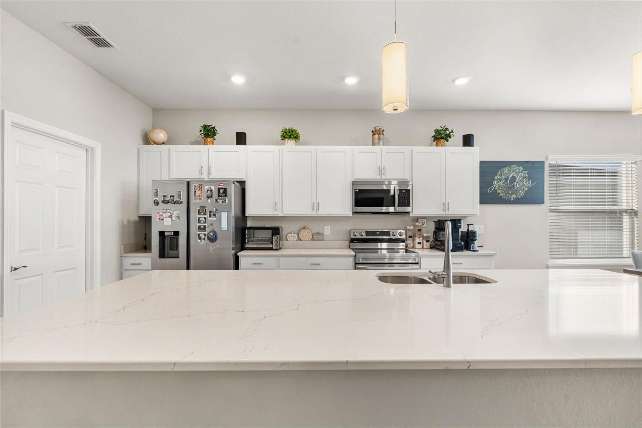 1056 Aruba Avenue, Mulberry, FL 33860 Photo