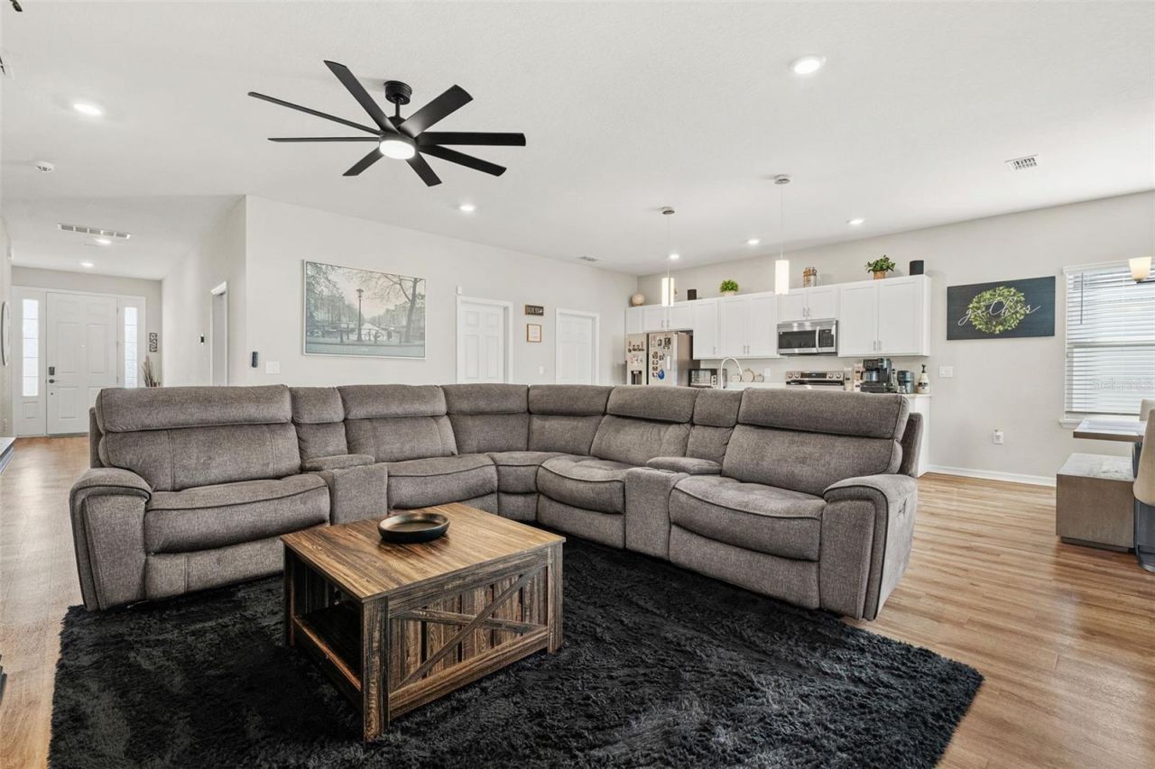 1056 Aruba Avenue, Mulberry, FL 33860 Photo