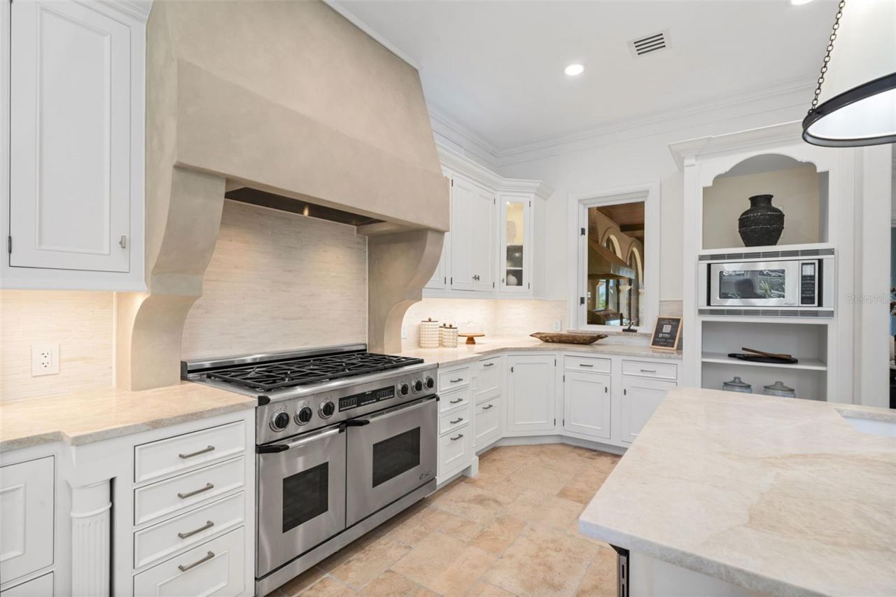 3000 Southwest Drive, Sarasota, FL 34239 Photo