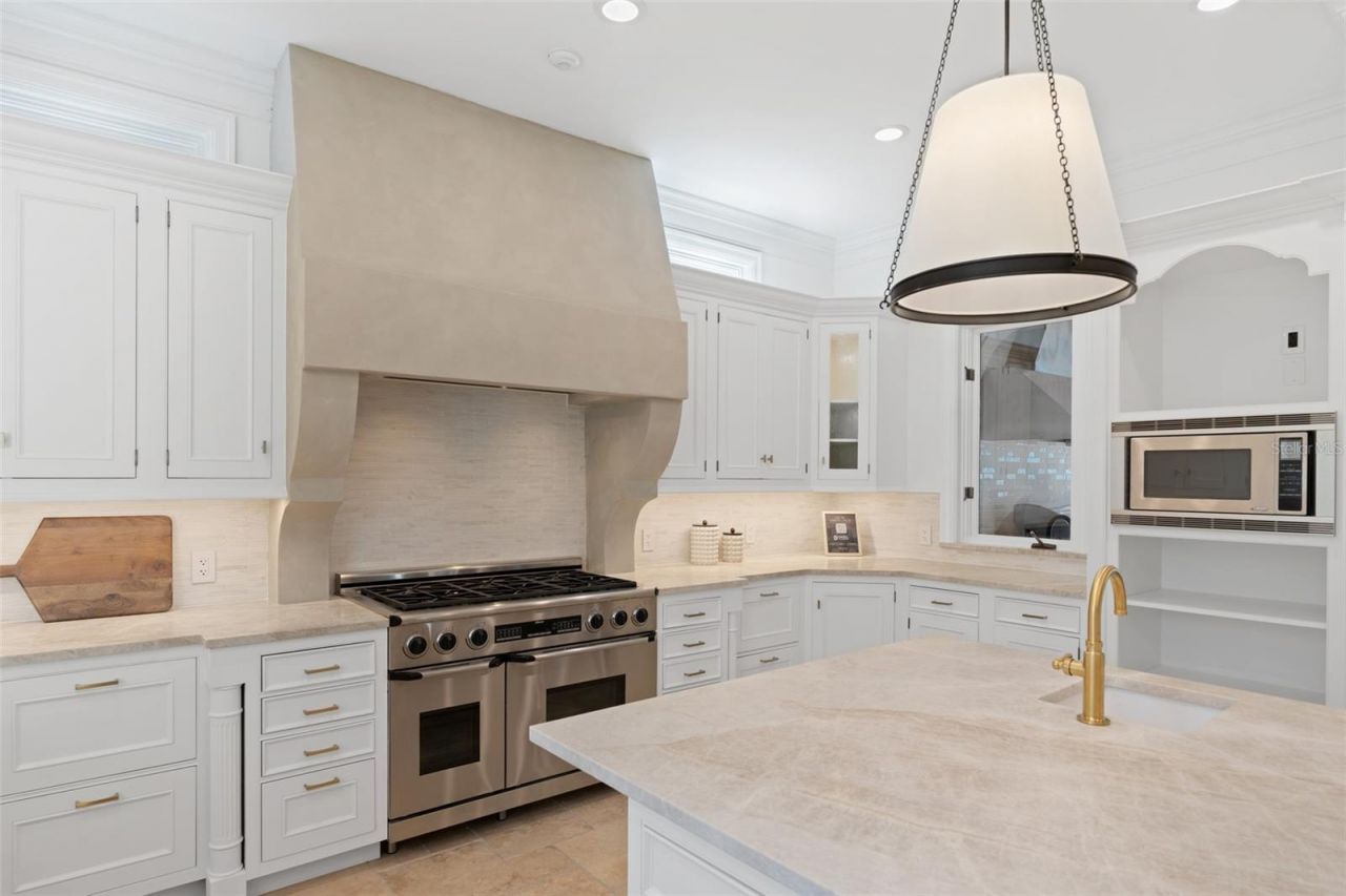 3000 Southwest Drive, Sarasota, FL 34239 Photo