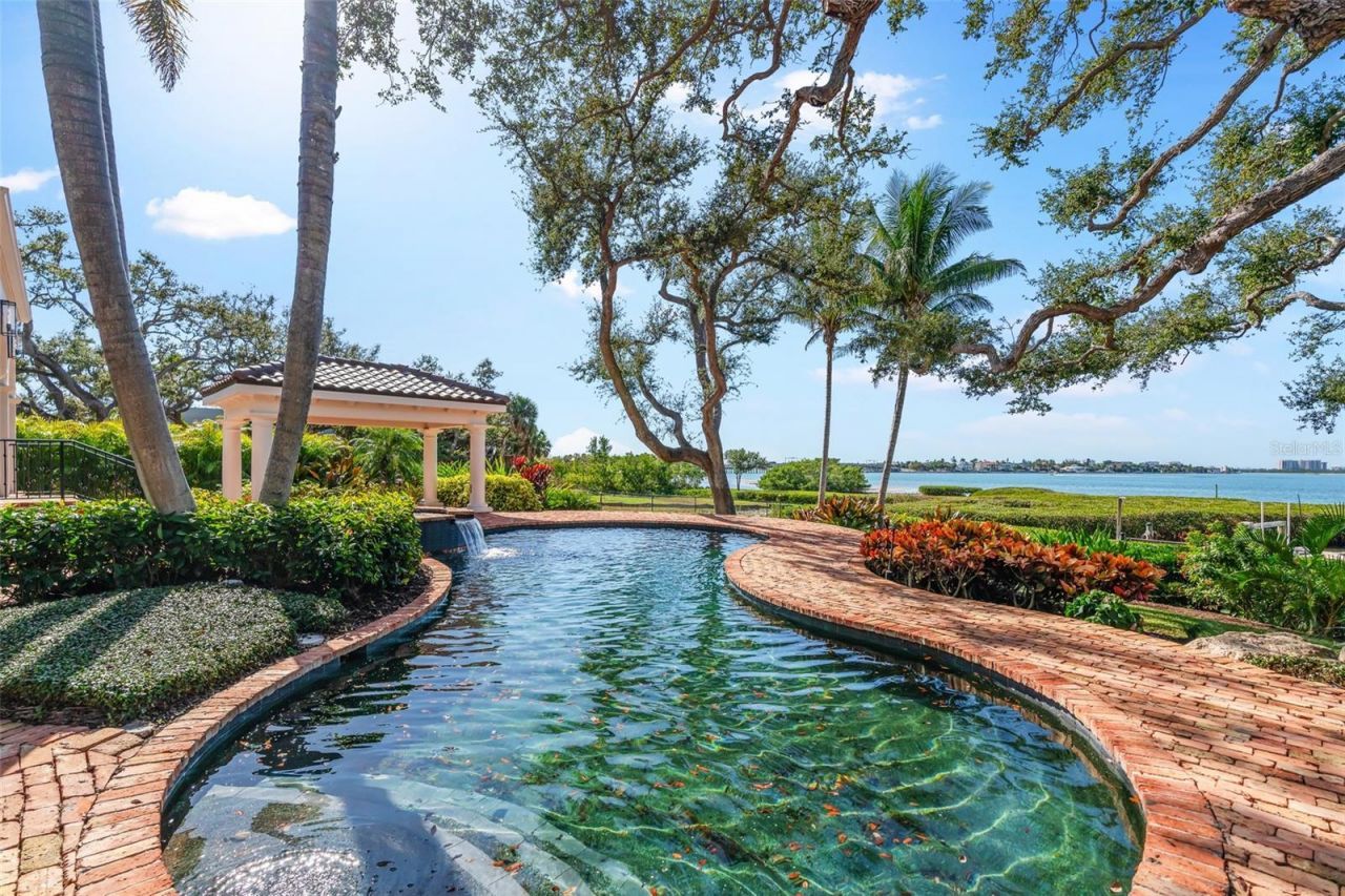 3000 Southwest Drive, Sarasota, FL 34239 Photo