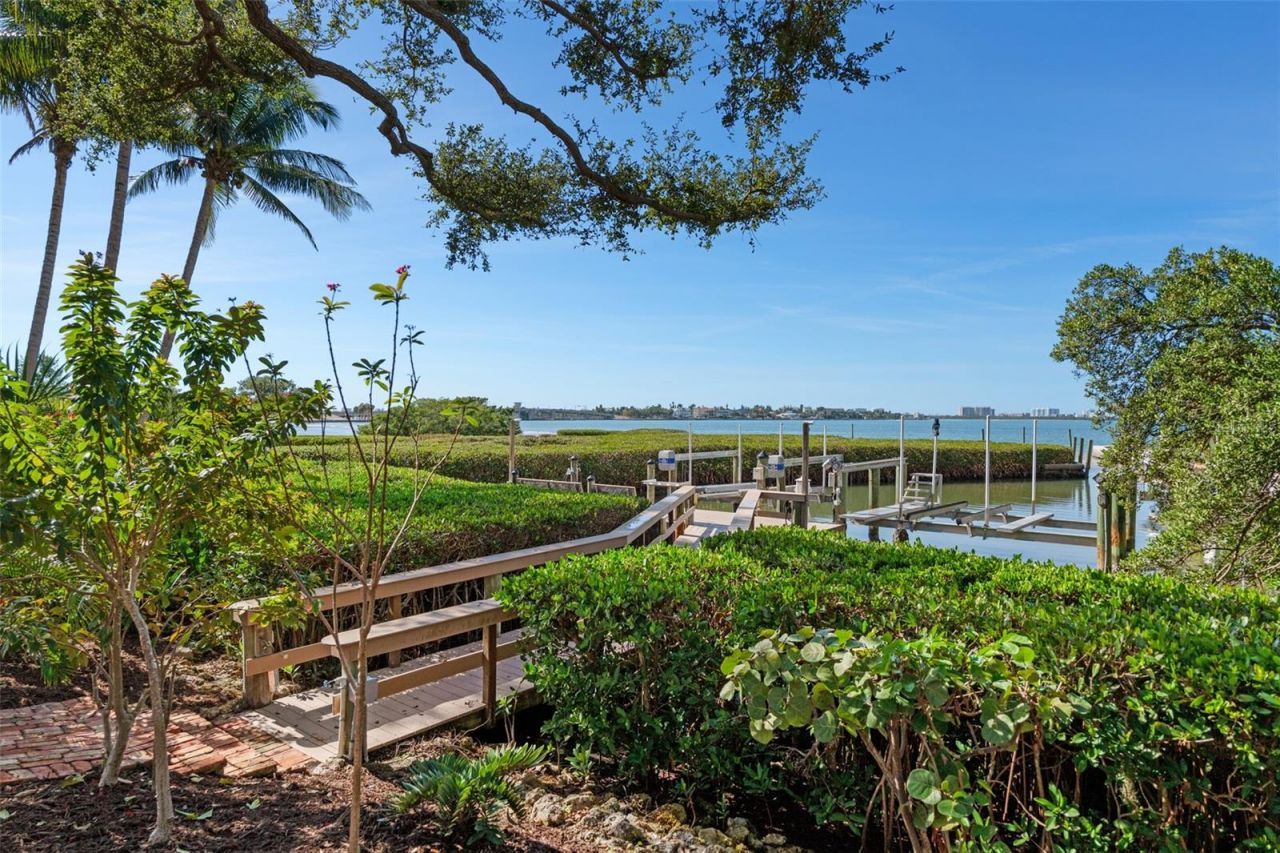 3000 Southwest Drive, Sarasota, FL 34239 Photo