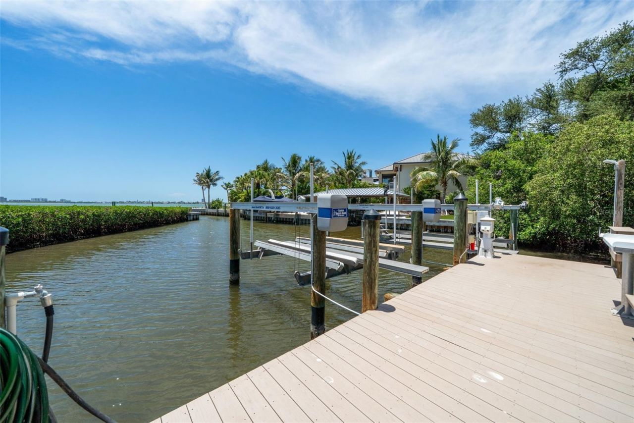 3000 Southwest Drive, Sarasota, FL 34239 Photo