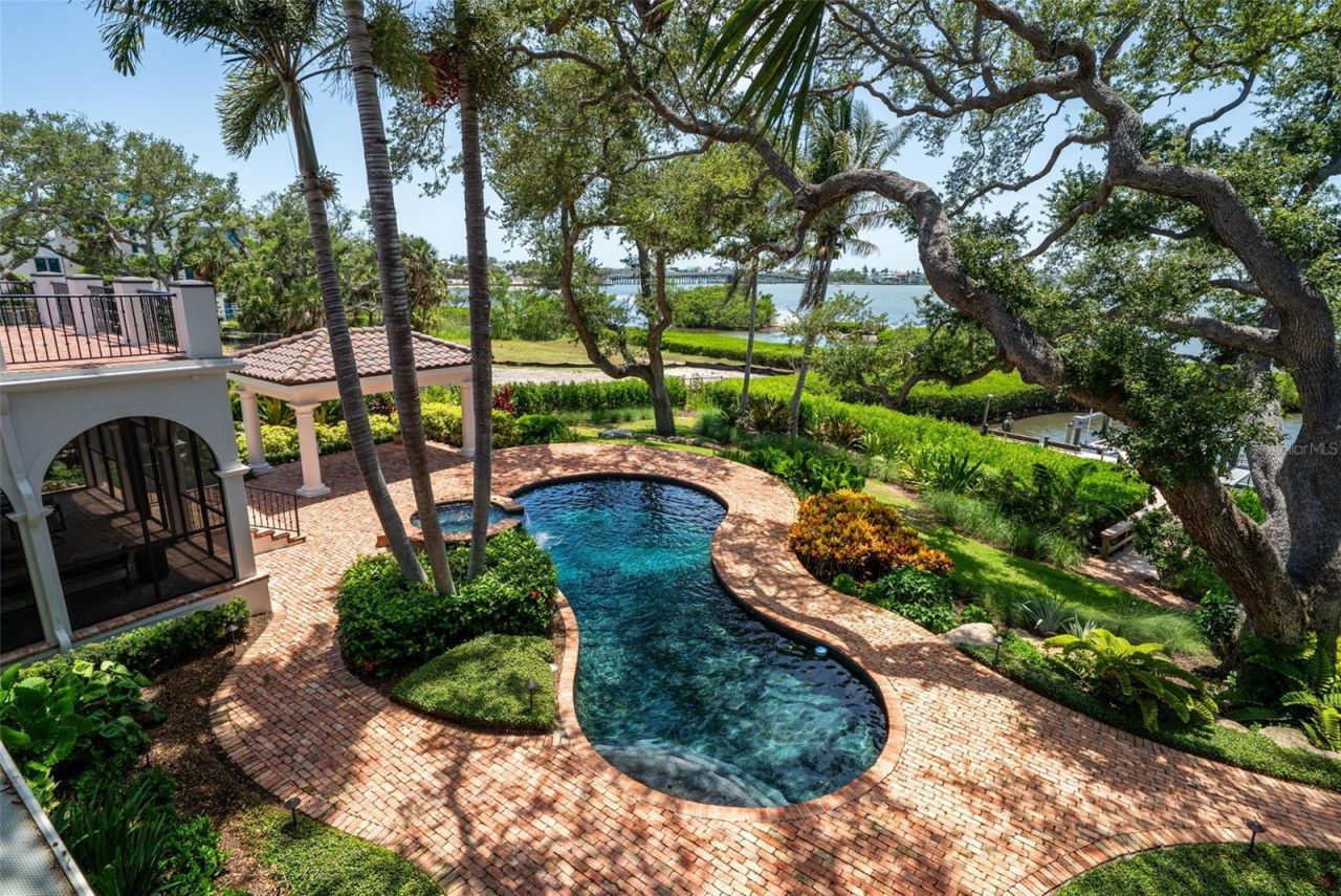 3000 Southwest Drive, Sarasota, FL 34239 Photo