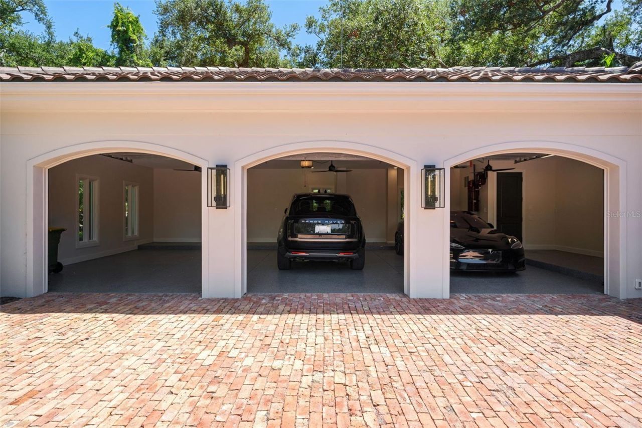 3000 Southwest Drive, Sarasota, FL 34239 Photo