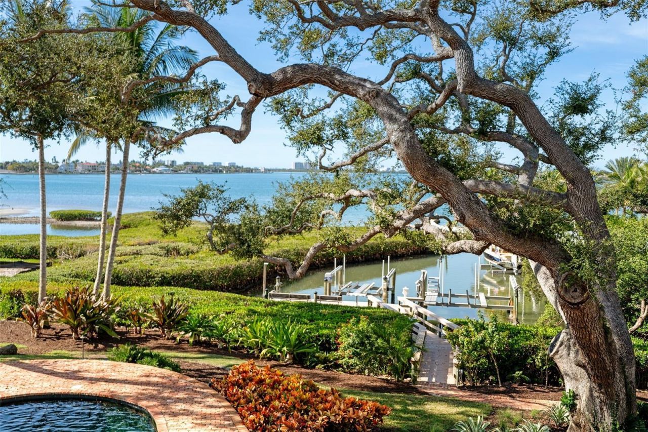 3000 Southwest Drive, Sarasota, FL 34239 Photo