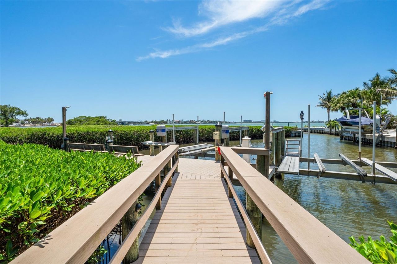 3000 Southwest Drive, Sarasota, FL 34239 Photo