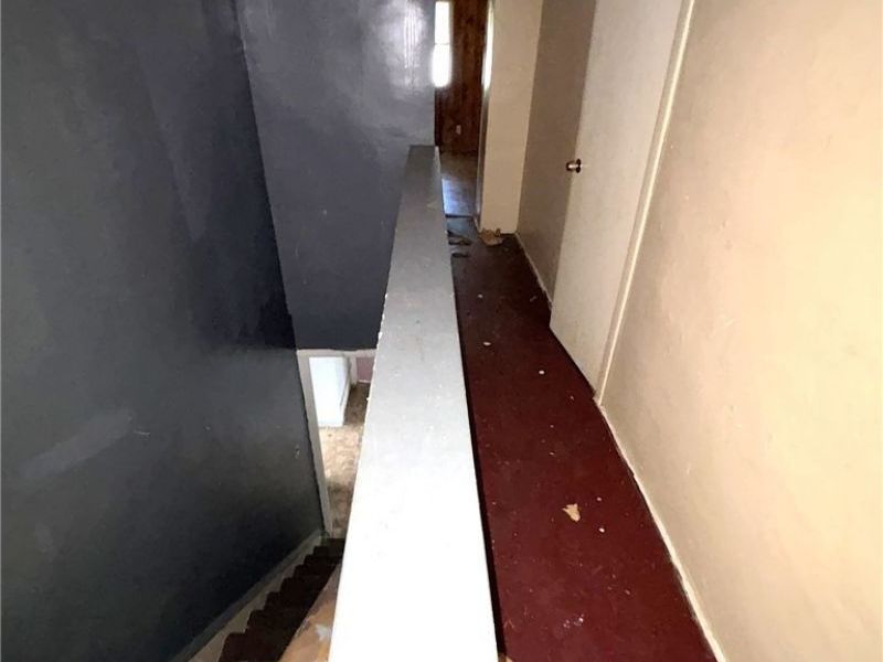 16814 Wayne Drive, Cleveland, OH 44108 Photo 11