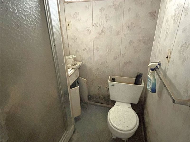 16814 Wayne Drive, Cleveland, OH 44108 Photo 16