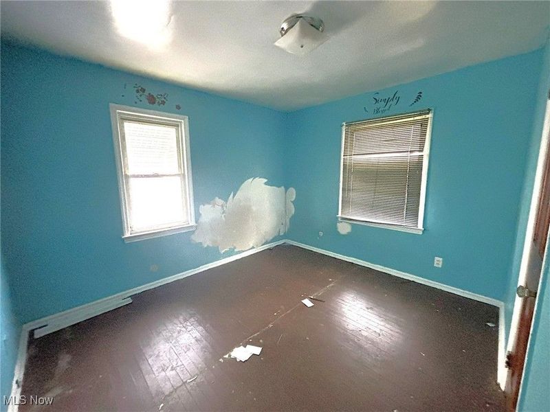 16814 Wayne Drive, Cleveland, OH 44108 Photo 9