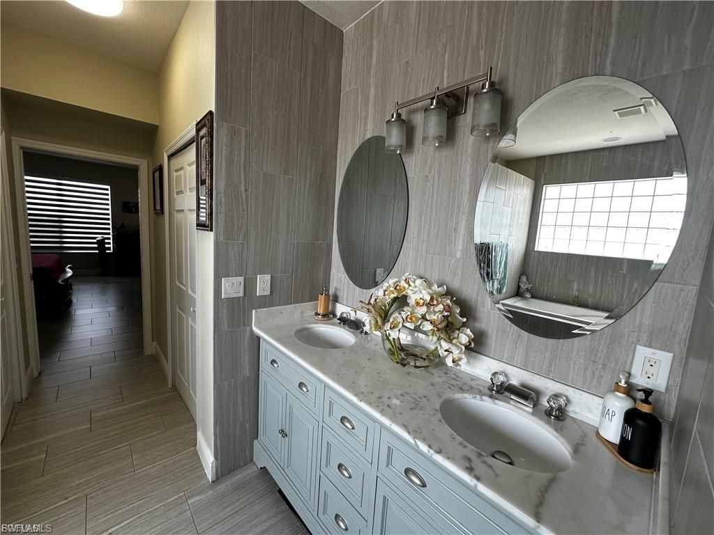 3315 37th St Sw, Lehigh Acres, FL 33976 Photo