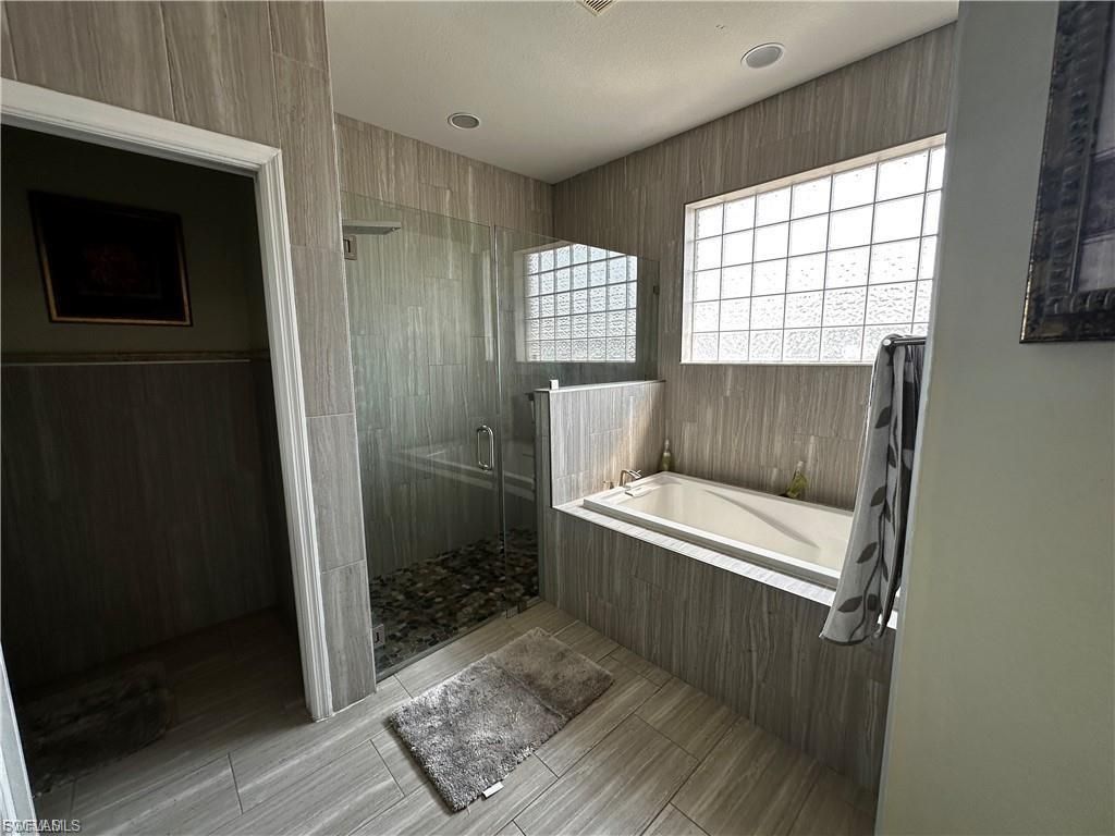 3315 37th St Sw, Lehigh Acres, FL 33976 Photo