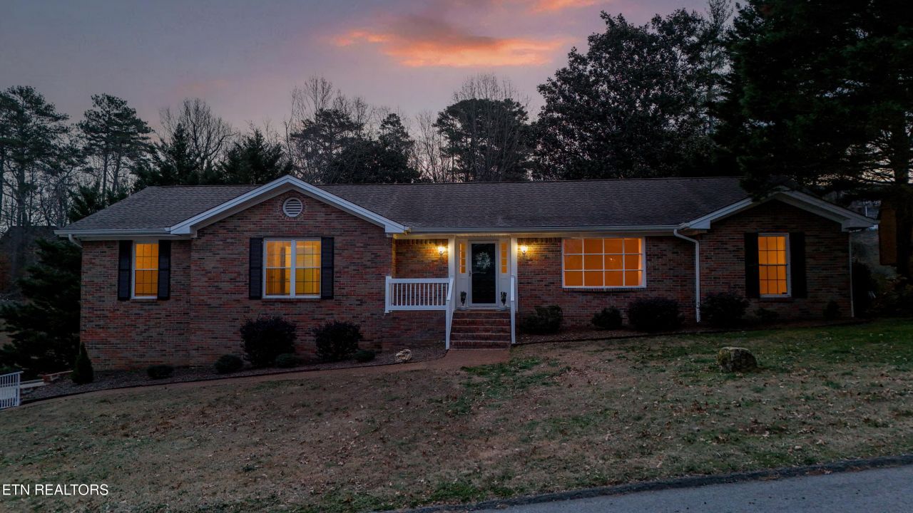 1219 King Arthur Rd, Chattanooga, TN 37421 Main Photo