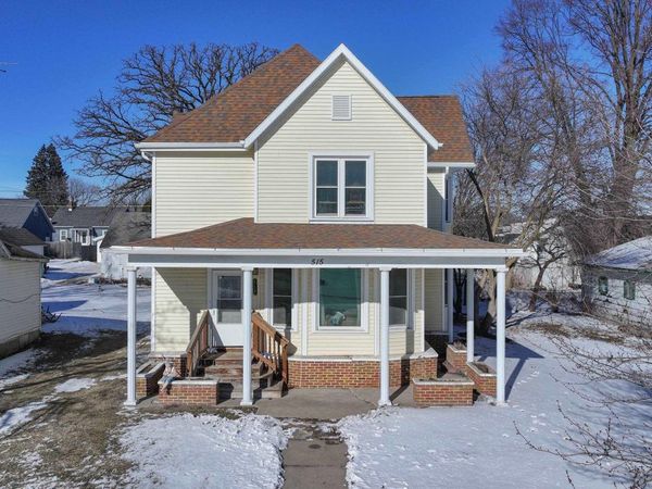 515 2nd Avenue, Ackley, IA 50601