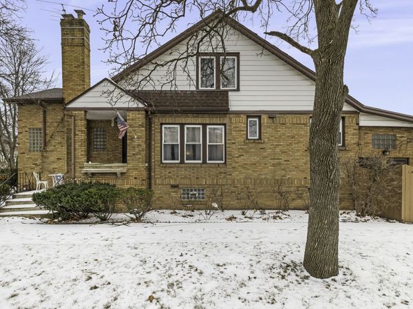 6656 N Oconto Avenue, Chicago, IL 60631