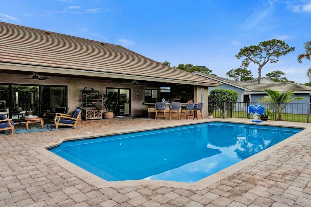 2413 NW 40th Circle, Boca Raton, FL 33431 Photo