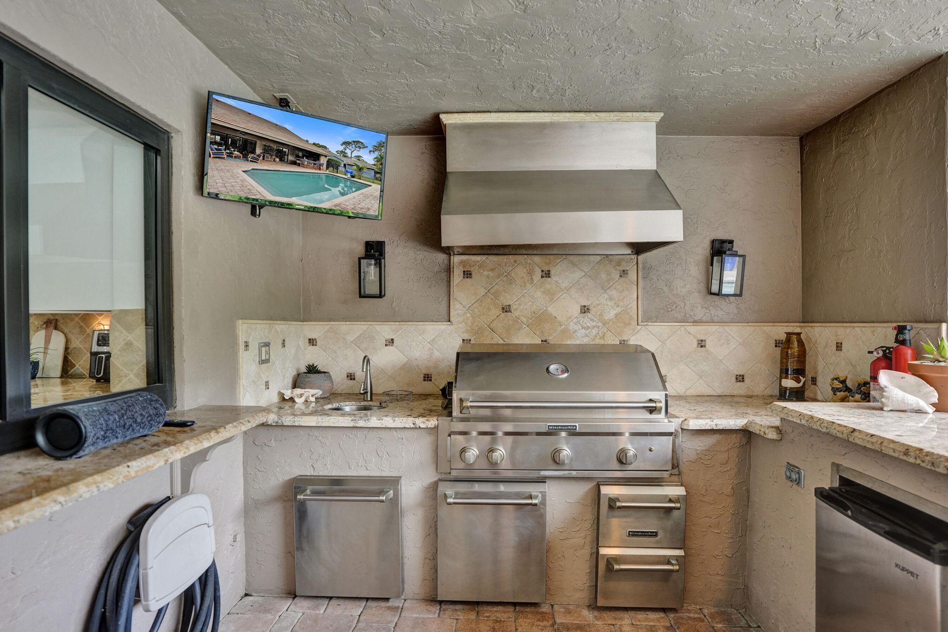 2413 NW 40th Circle, Boca Raton, FL 33431 Photo