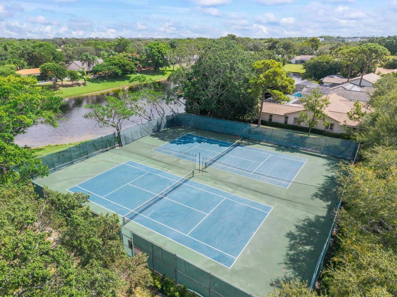 2413 NW 40th Circle, Boca Raton, FL 33431 Photo