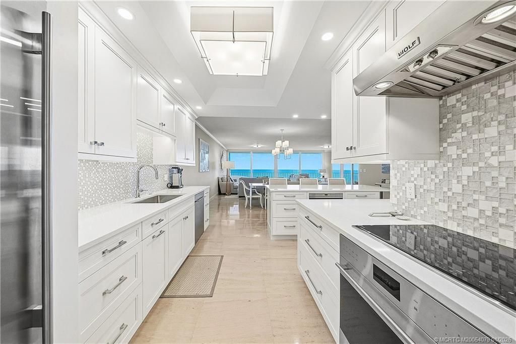 2001 SE Sailfish Point Boulevard, Unit 313, Stuart, FL 34996 Photo