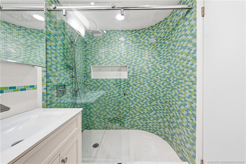 2001 SE Sailfish Point Boulevard, Unit 313, Stuart, FL 34996 Photo
