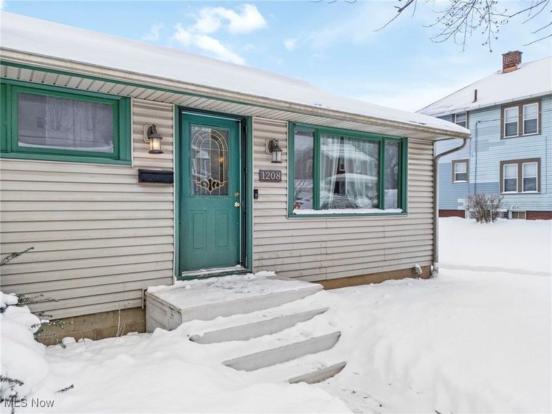 1208 Roslyn Avenue SW, Canton, OH 44710 Photo 2