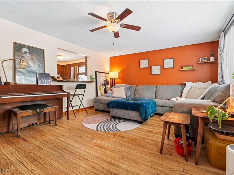 1208 Roslyn Avenue SW, Canton, OH 44710 Photo 3