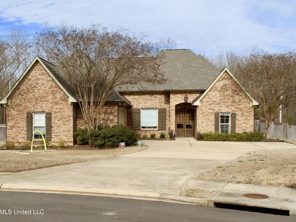 102 Wisteria Vine , Madison, MS 39110