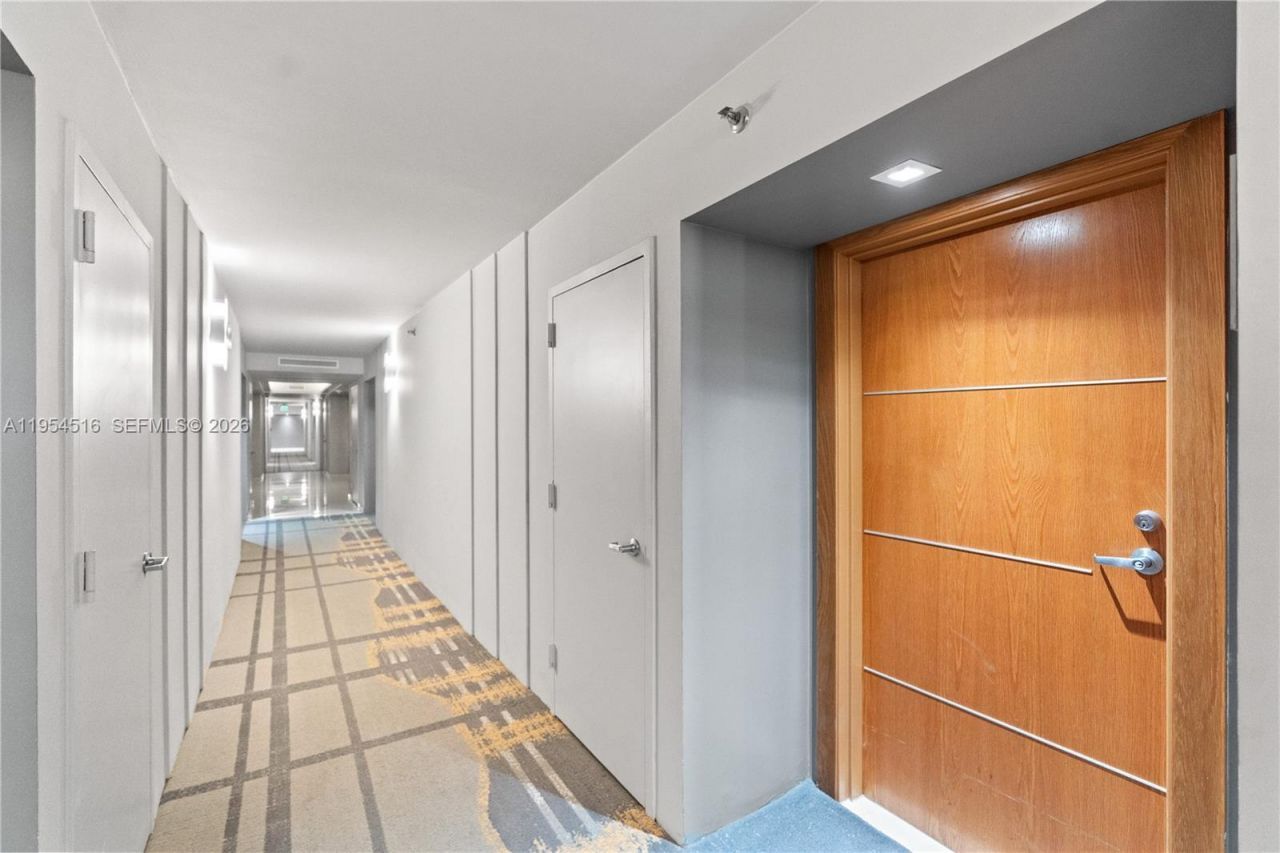 400 S Pointe Dr, Unit 807, Miami Beach, FL 33139 Photo