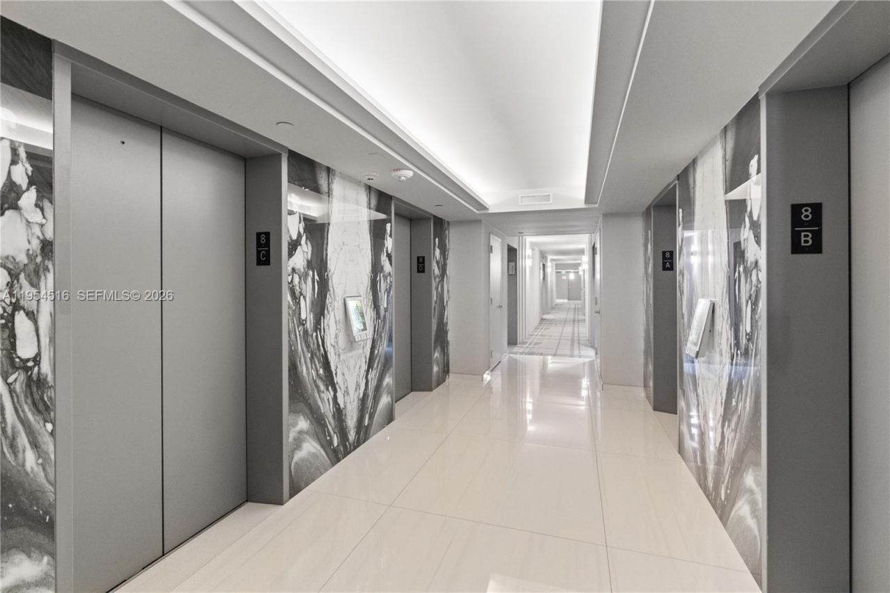 400 S Pointe Dr, Unit 807, Miami Beach, FL 33139 Photo