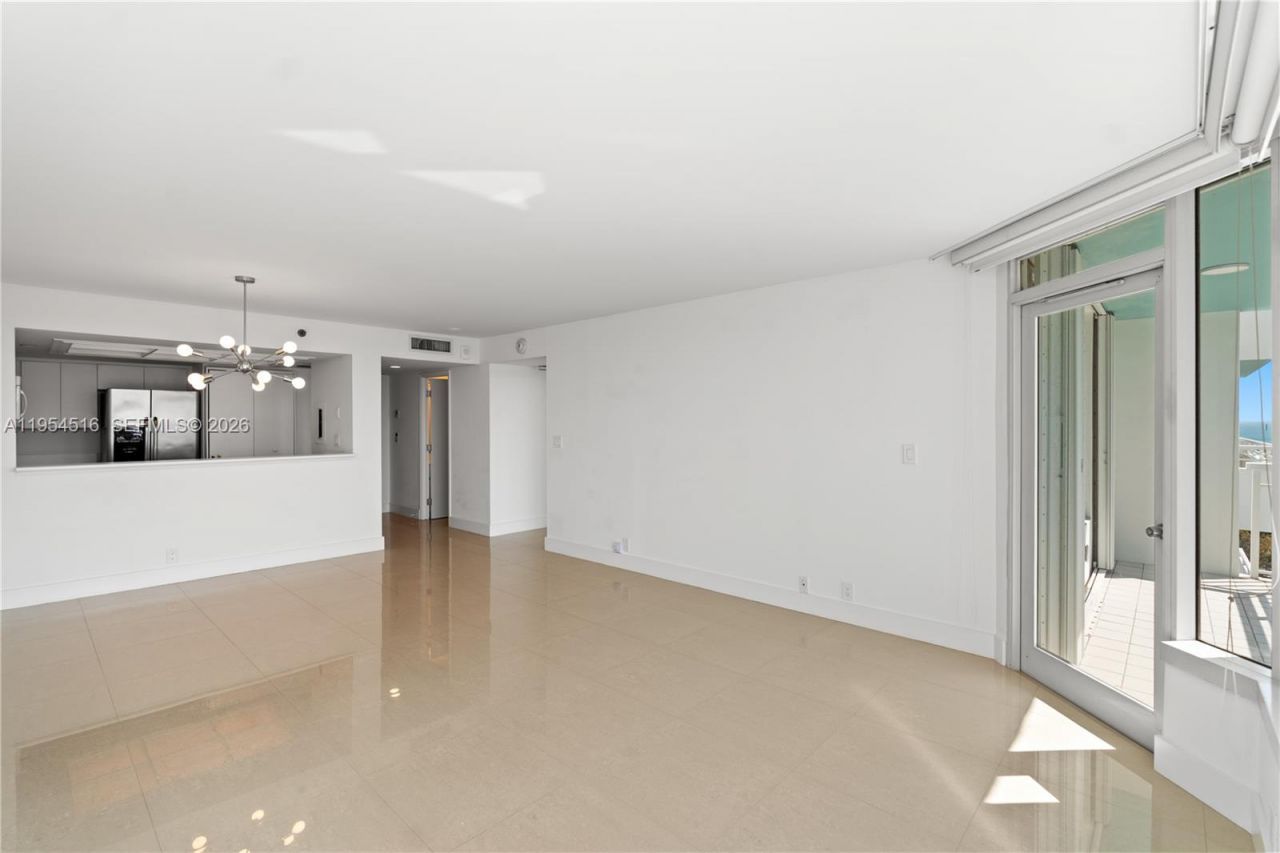400 S Pointe Dr, Unit 807, Miami Beach, FL 33139 Photo