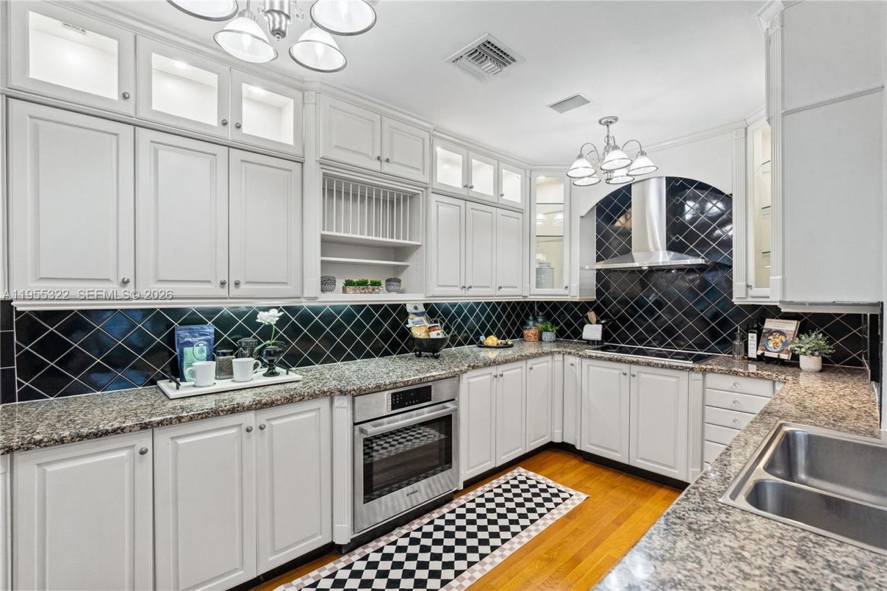 4705 Alhambra Cir, Coral Gables, FL 33146 Photo