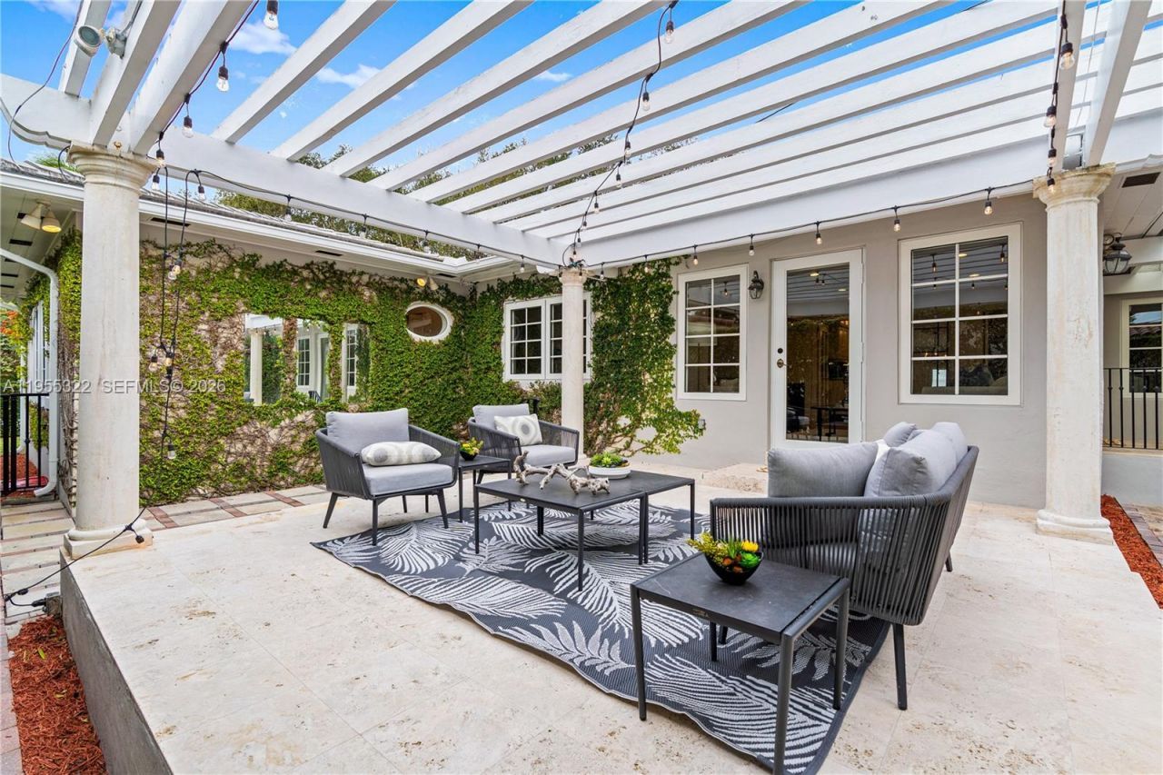 4705 Alhambra Cir, Coral Gables, FL 33146 Photo