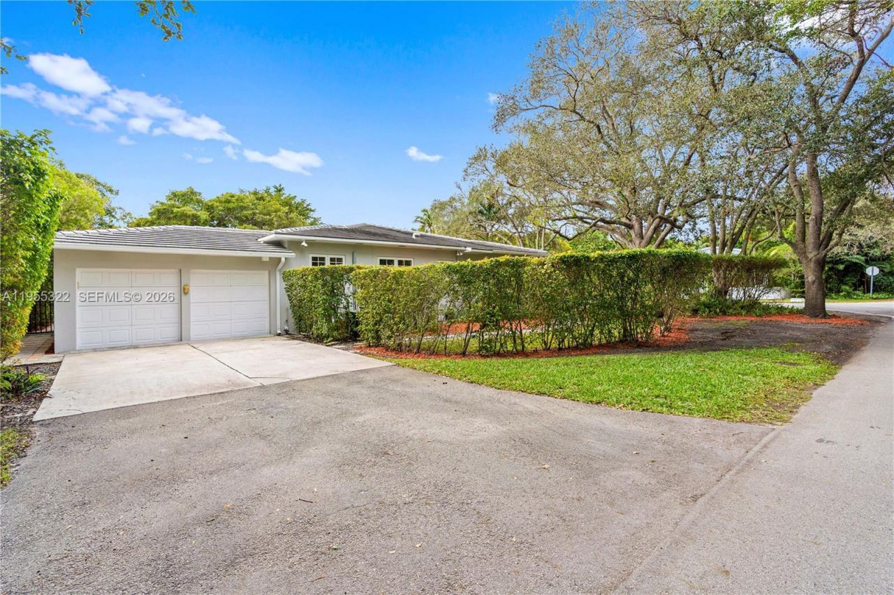 4705 Alhambra Cir, Coral Gables, FL 33146 Photo