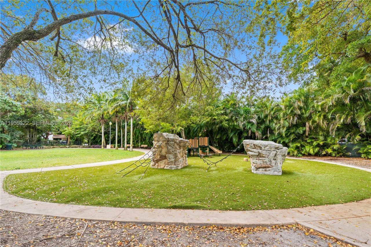 4705 Alhambra Cir, Coral Gables, FL 33146 Photo