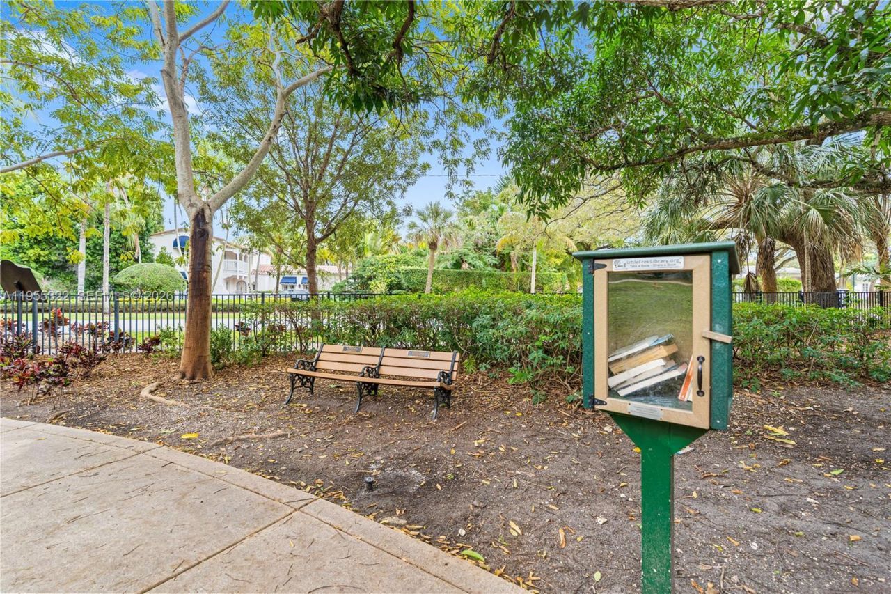 4705 Alhambra Cir, Coral Gables, FL 33146 Photo