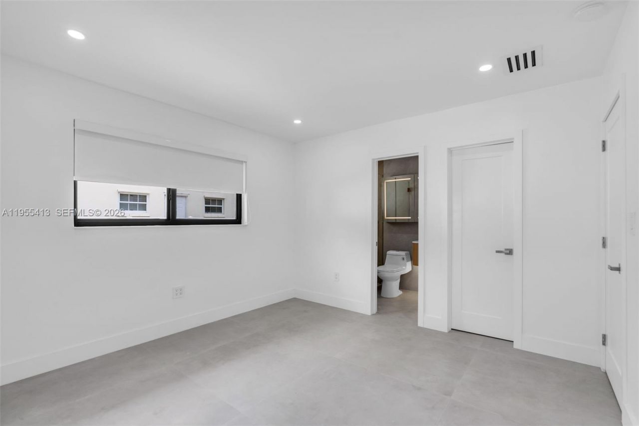 1293 SW 22nd Avenue, Unit 1, Miami, FL 33135 Photo