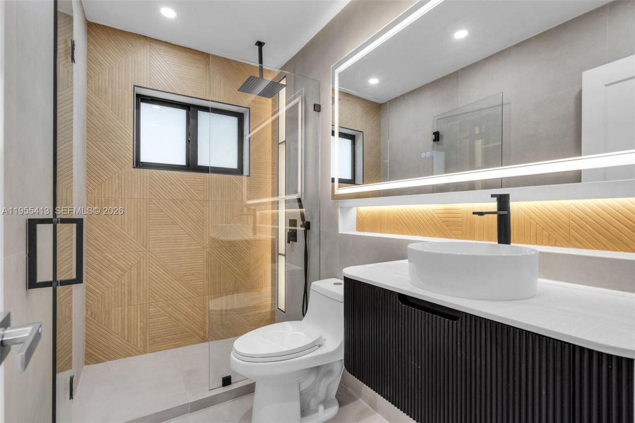 1293 SW 22nd Avenue, Unit 1, Miami, FL 33135 Photo