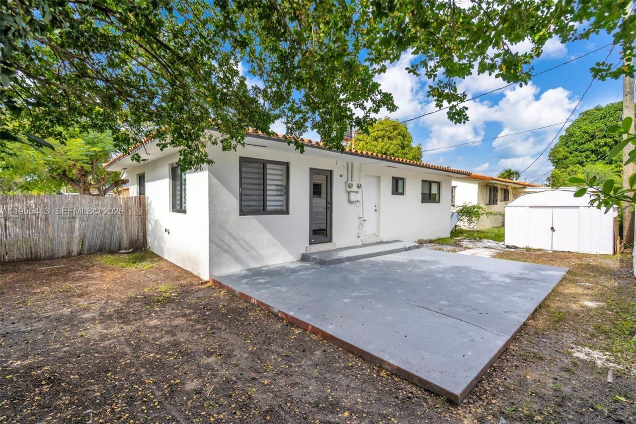 1293 SW 22nd Avenue, Unit 1, Miami, FL 33135 Photo