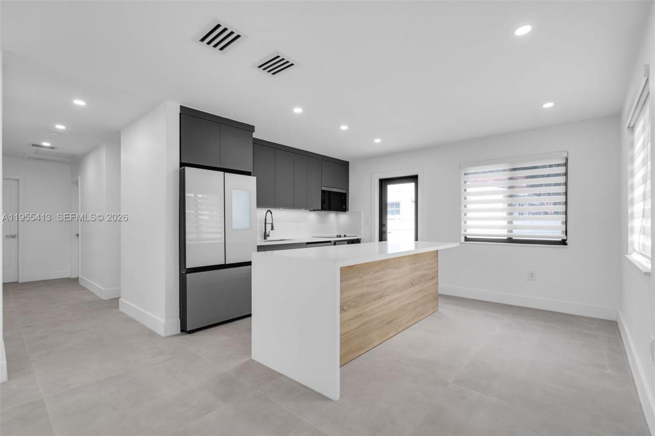 1293 SW 22nd Avenue, Unit 1, Miami, FL 33135 Photo