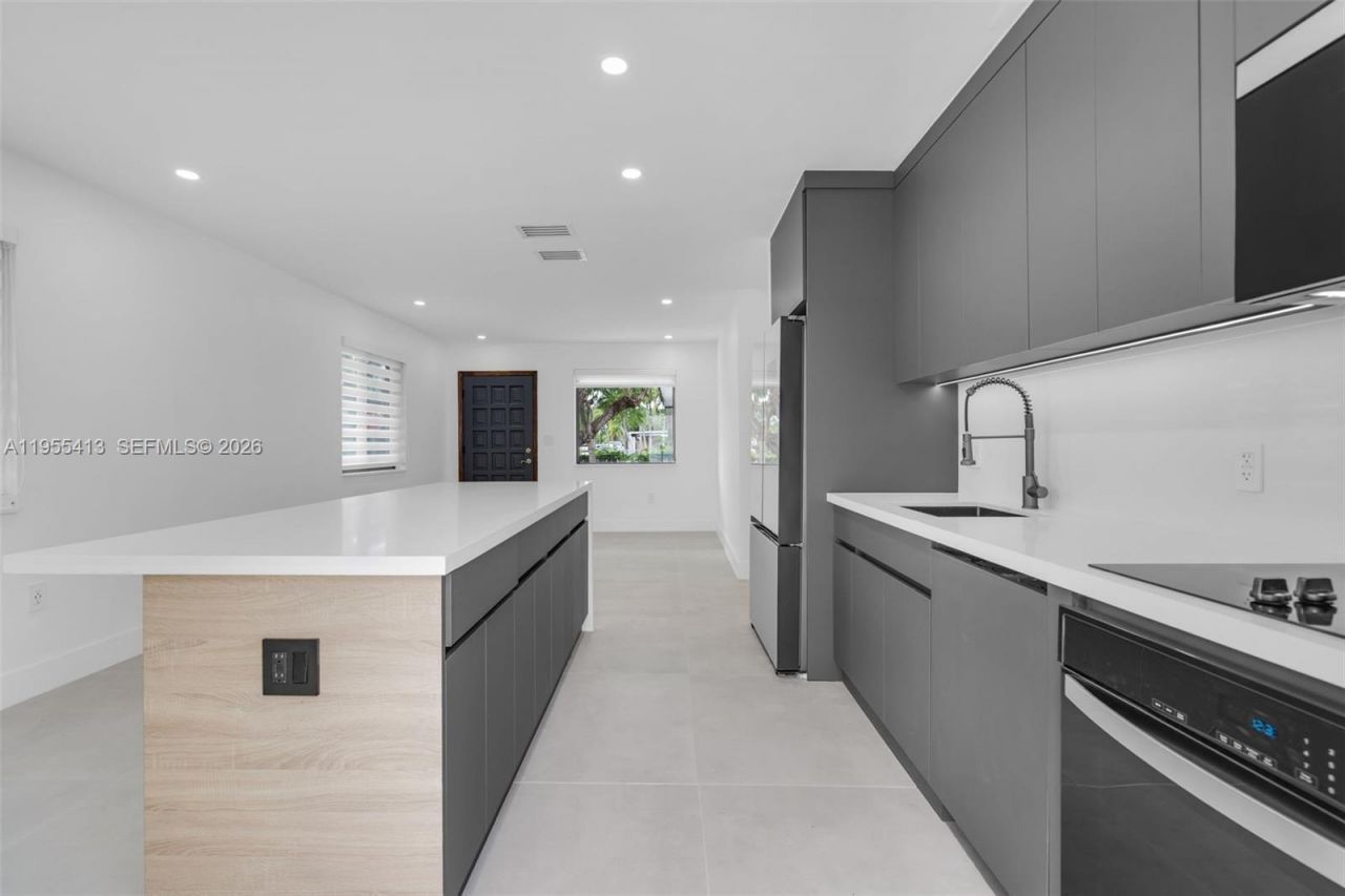 1293 SW 22nd Avenue, Unit 1, Miami, FL 33135 Photo