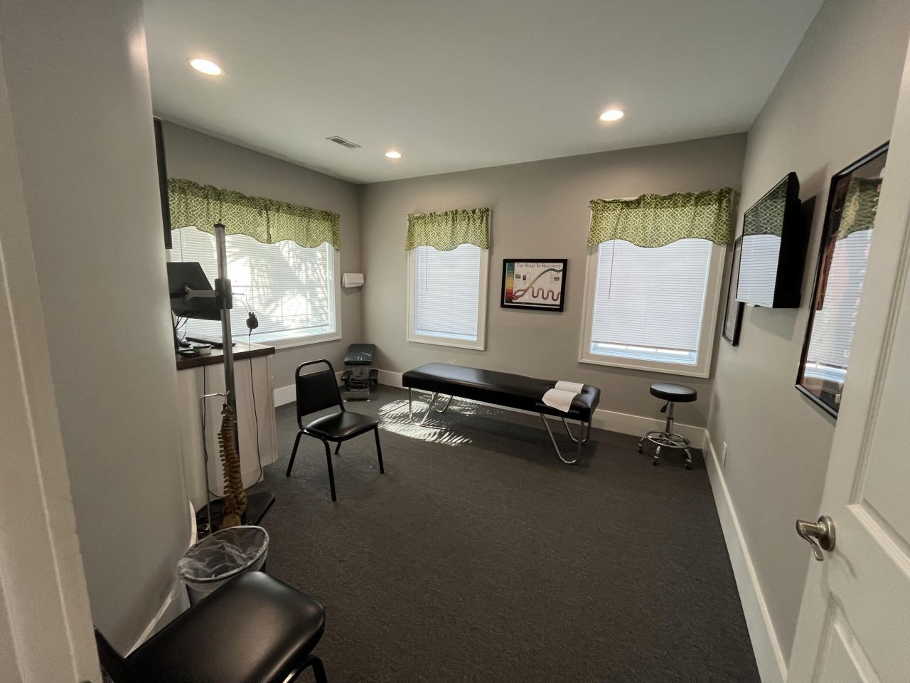 607 W 5th North Street Photo 7