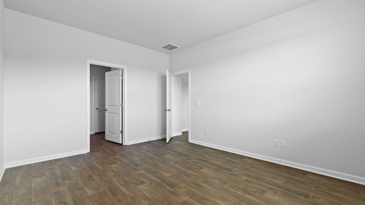 216 Brooks Drive Photo 13